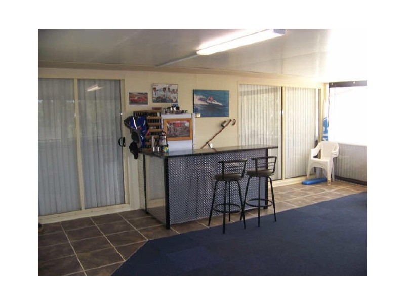 Russell Island QLD 4184