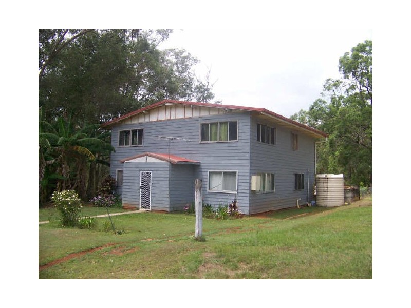 8 Sonia St, Russell Island QLD 4184
