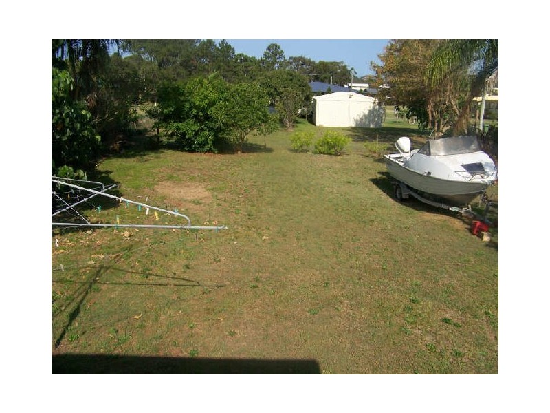 102 High Street, Russell Island QLD 4184