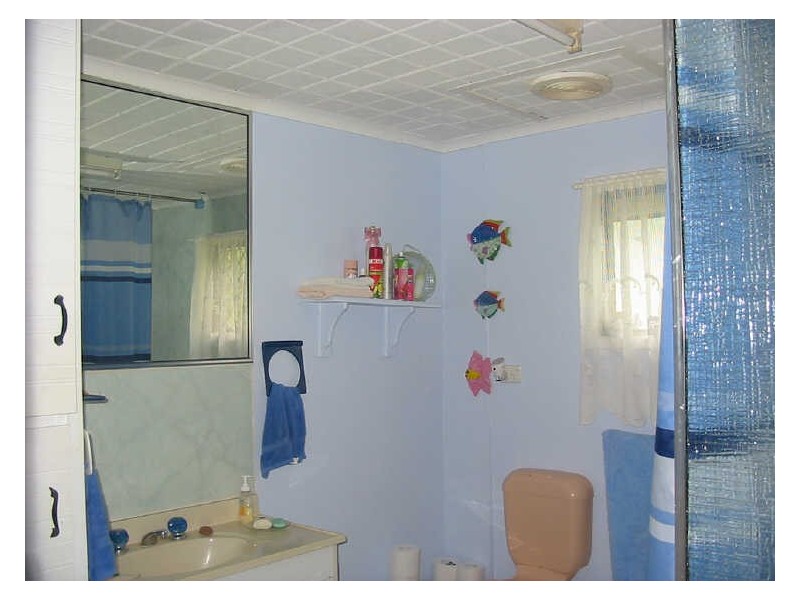 78 South End Road, Russell Island QLD 4184