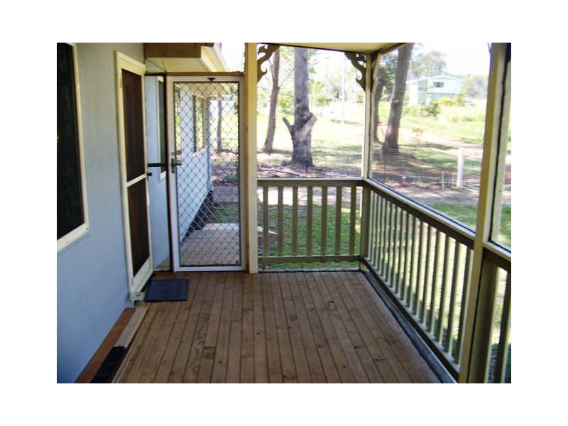 15 Bayswater Road, Russell Island QLD 4184