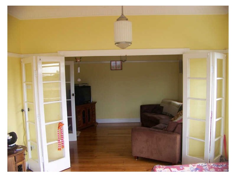 38 Leichhardt Tce, Russell Island QLD 4184