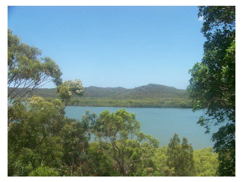 72 Oasis Dve, Russell Island QLD 4184