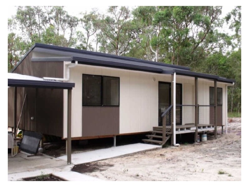 17 Cook Ave, Russell Island QLD 4184
