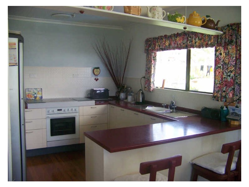 6 Yacht St, Russell Island QLD 4184