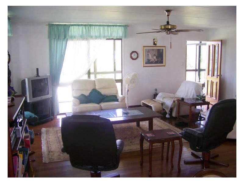 6 Yacht St, Russell Island QLD 4184