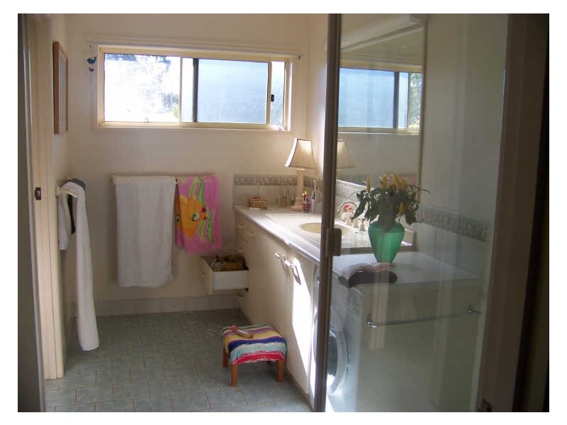 30 Emerson St, Russell Island QLD 4184