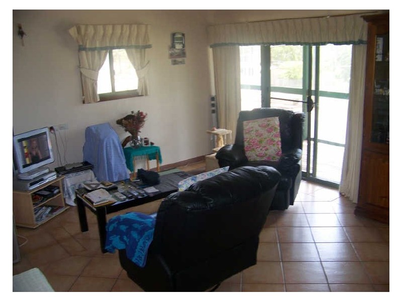 5 Crescent Drive, Russell Island QLD 4184