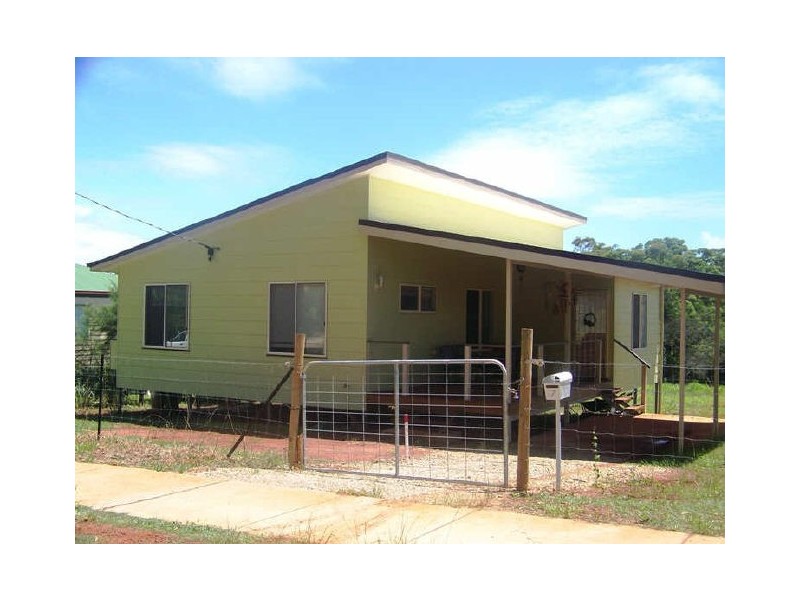 17 Jackson Rd, Russell Island QLD 4184