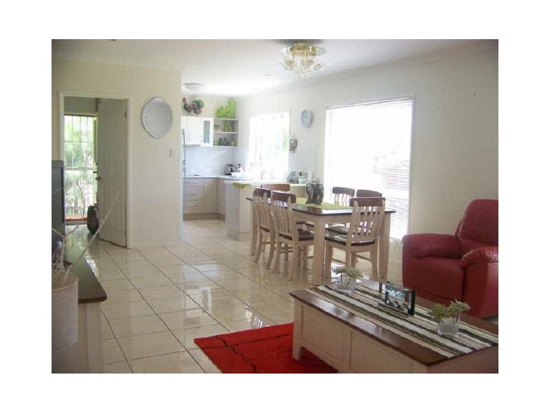 17 Jackson Rd, Russell Island QLD 4184