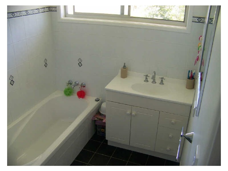 5 Bimbad Cres, Russell Island QLD 4184