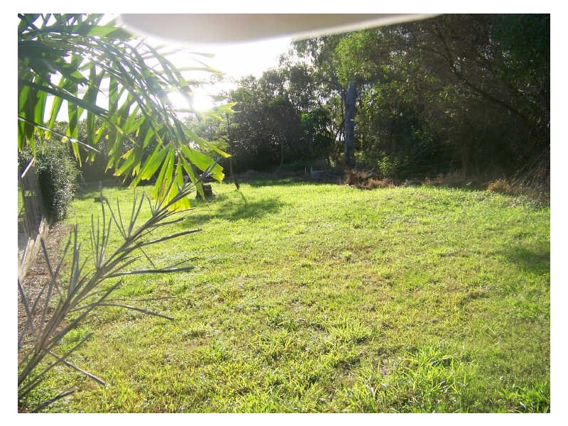 134 Palm Beach Rd, Russell Island QLD 4184