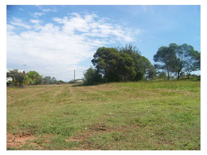 4 Carnation Dve, Russell Island QLD 4184