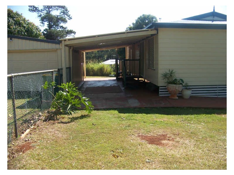 145 High street, Russell Island QLD 4184