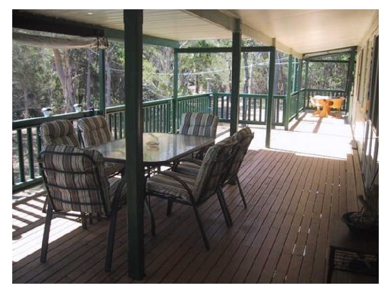 48 Tenanne St, Russell Island QLD 4184