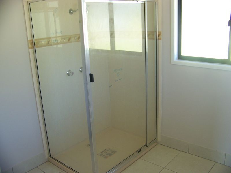 57 Bangalow St, Russell Island QLD 4184