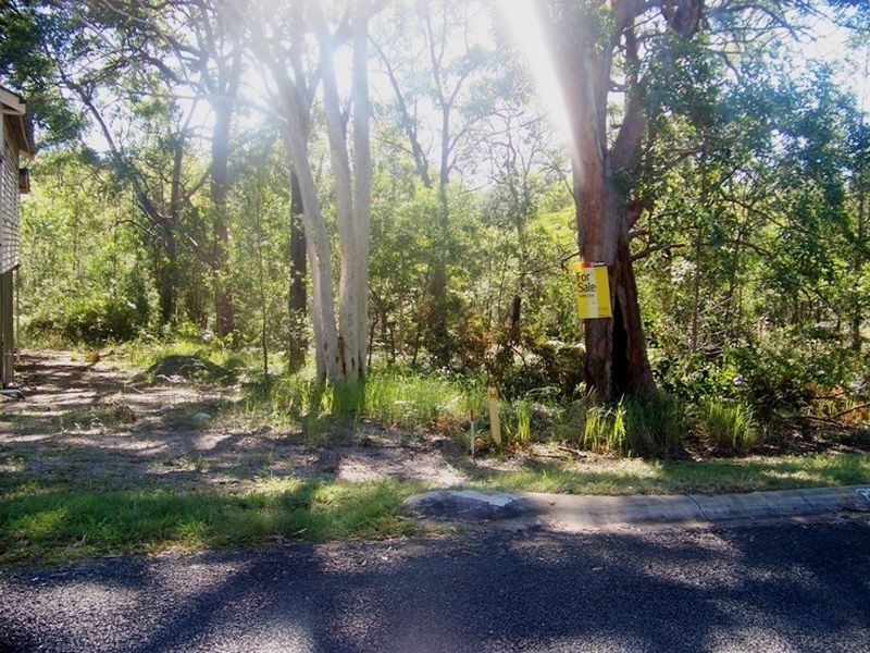 47 Shore St, Russell Island QLD 4184