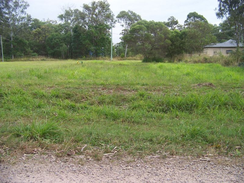 4 Pookanah St, Russell Island QLD 4184