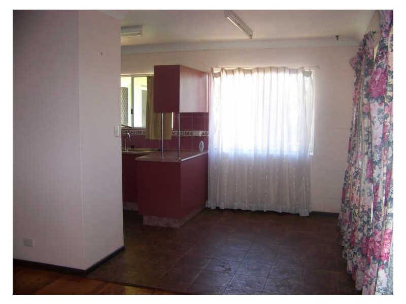 12 Carnation St, Russell Island QLD 4184