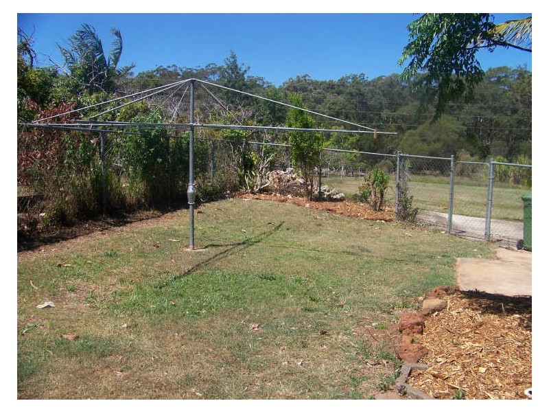 12 Carnation St, Russell Island QLD 4184