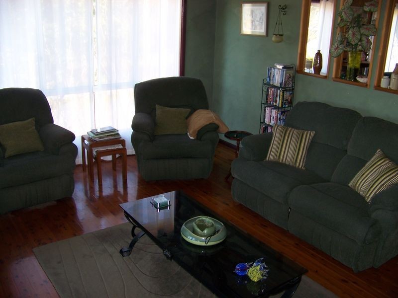 6 Aquamrine Ave, Russell Island QLD 4184