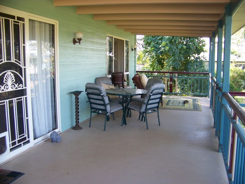 6 Aquamrine Ave, Russell Island QLD 4184