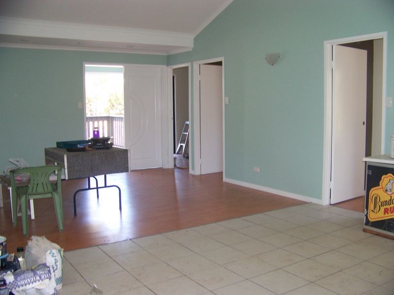 202 Centre Road, Russell Island QLD 4184