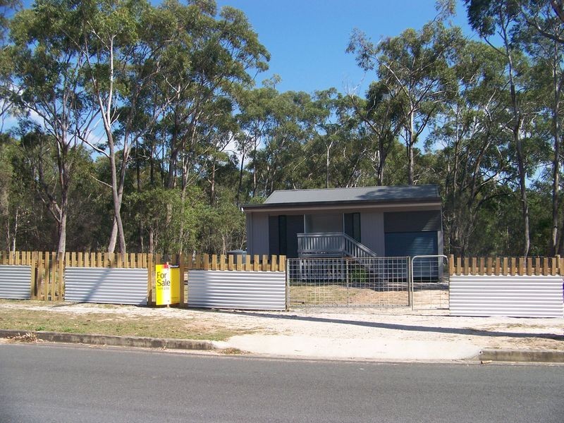 202 Centre Road, Russell Island QLD 4184