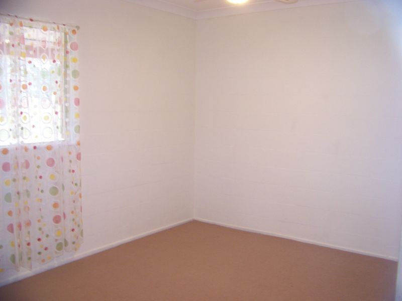 12 Yara St, Russell Island QLD 4184