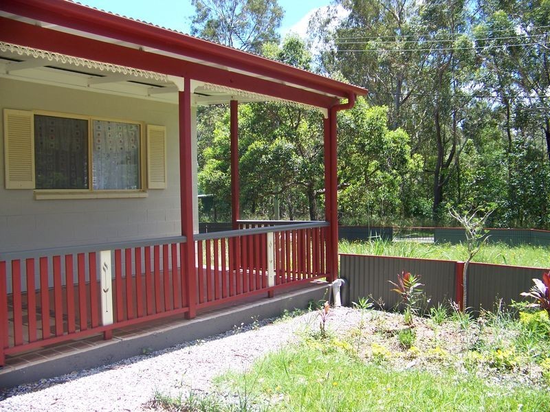 12 Yara St, Russell Island QLD 4184