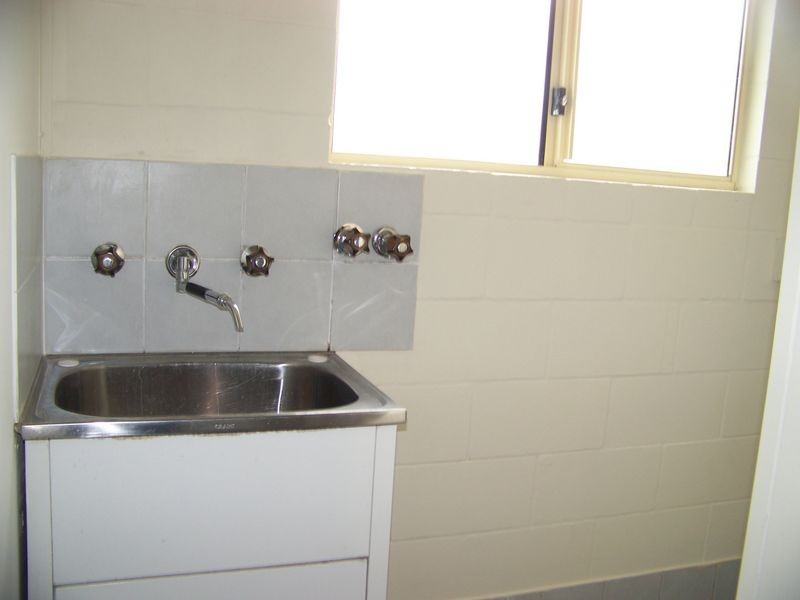 12 Yara St, Russell Island QLD 4184