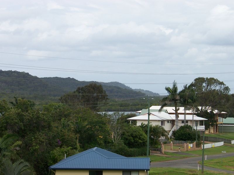 14 Tennyson St, Russell Island QLD 4184