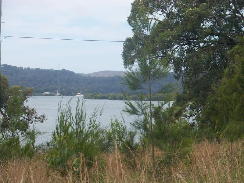 16 Ketch St, Russell Island QLD 4184