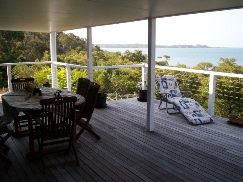 27 Bay Drive, Russell Island QLD 4184