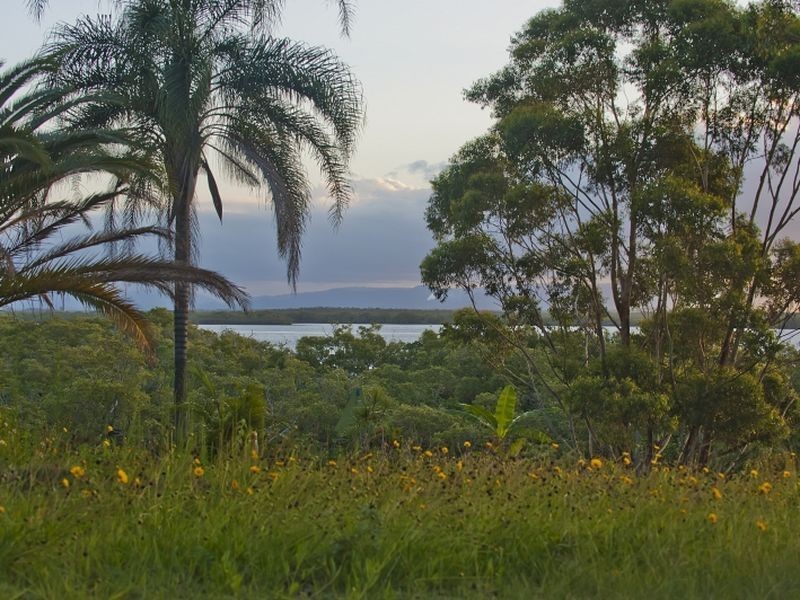 30 Ilumba Street, Russell Island QLD 4184