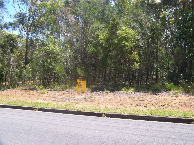 284 Centre Rd, Russell Island QLD 4184