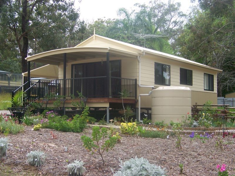 17 Deenya Pde, Russell Island QLD 4184