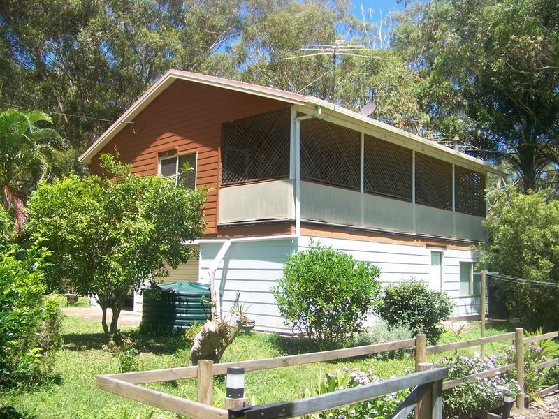 60 Fenton Rd, Russell Island QLD 4184