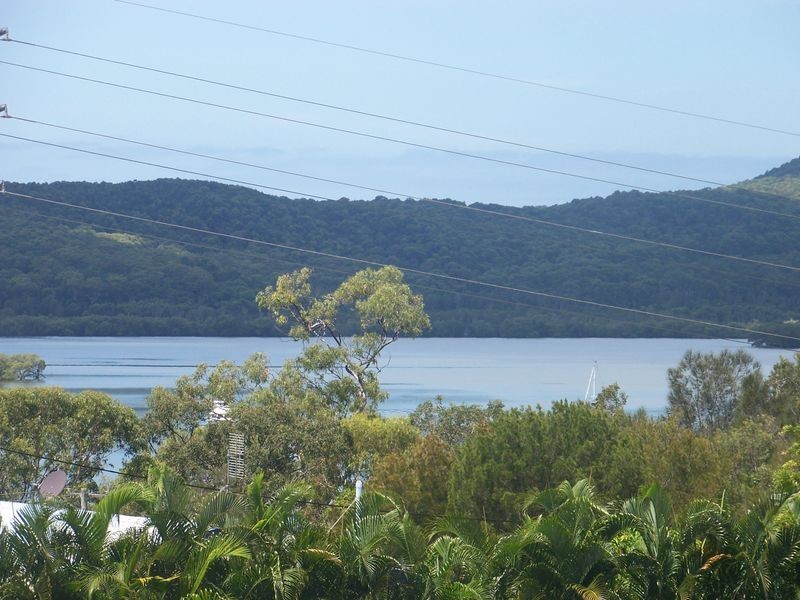 19 Cutter St, Russell Island QLD 4184