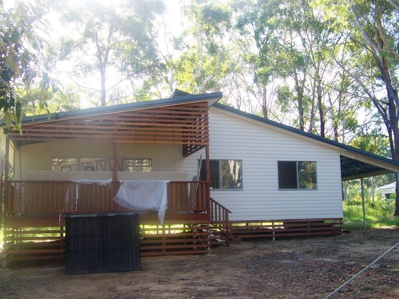 3 Forest Hill Rd, Russell Island QLD 4184