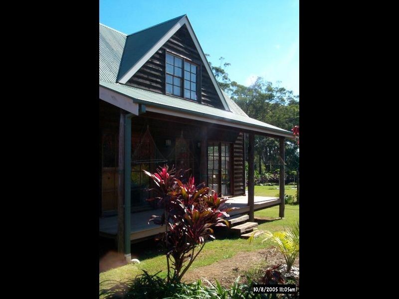 29-31 Sundown Rd, Russell Island QLD 4184