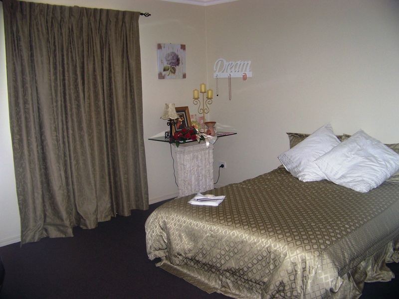 139 High St, Russell Island QLD 4184