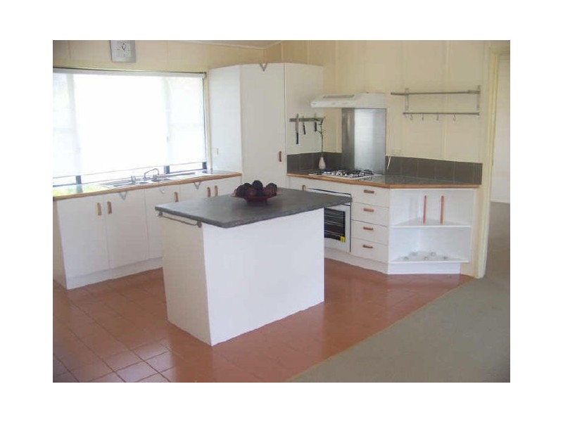 16 Amber Street, Russell Island QLD 4184