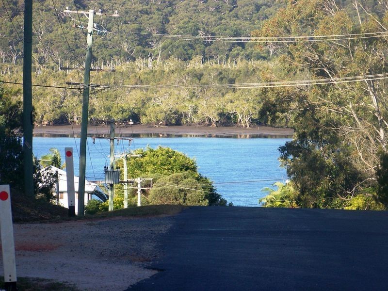 52 Barcelona, Russell Island QLD 4184