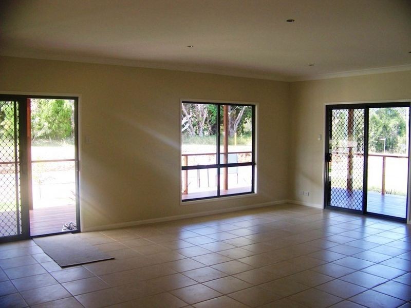 52 Barcelona, Russell Island QLD 4184