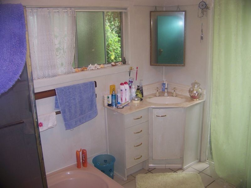 3 Wilma Cres, Russell Island QLD 4184