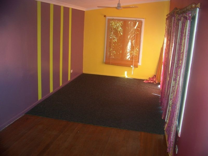 4 Pearl St, Russell Island QLD 4184