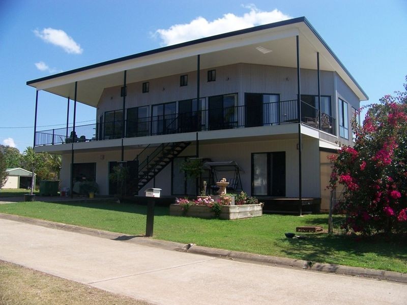 9 AQUARIUS RD, Russell Island QLD 4184