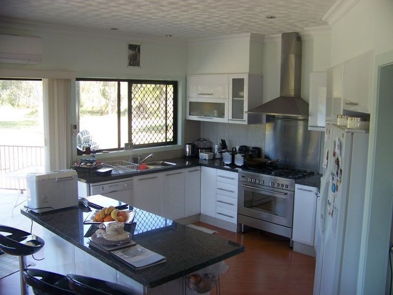 9 AQUARIUS RD, Russell Island QLD 4184