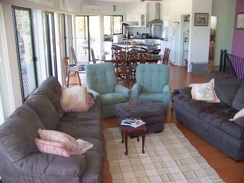 9 AQUARIUS RD, Russell Island QLD 4184